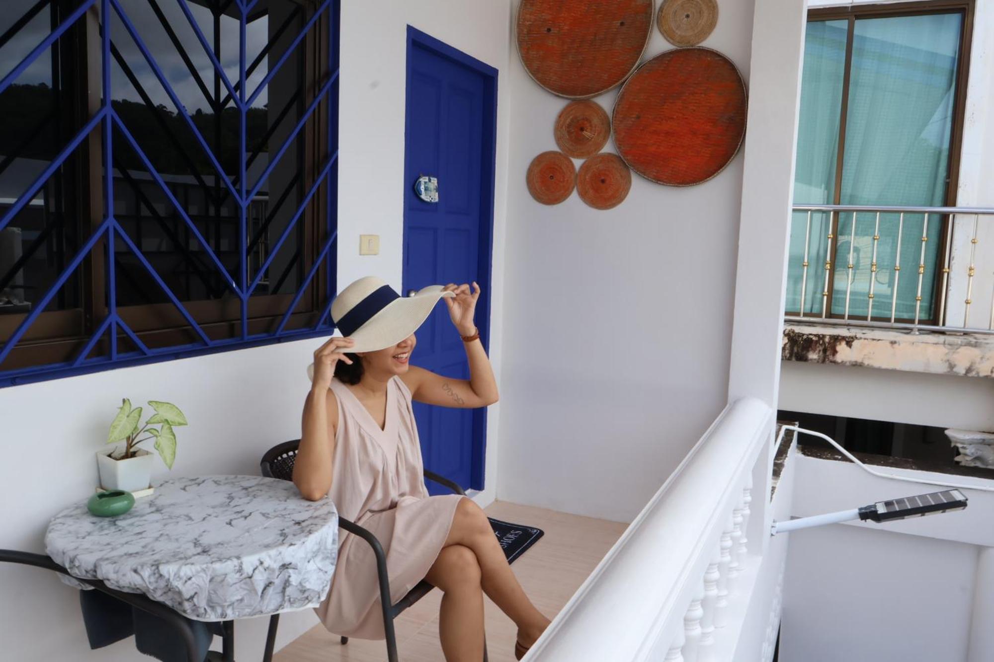 Hotel Sun & Sea Nai Yang Phuket Esterno foto